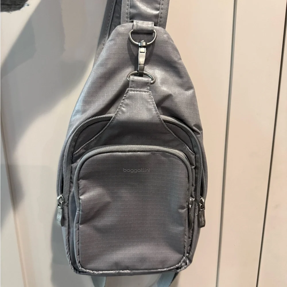 Baggallini Sleek Silver Sling Backpack